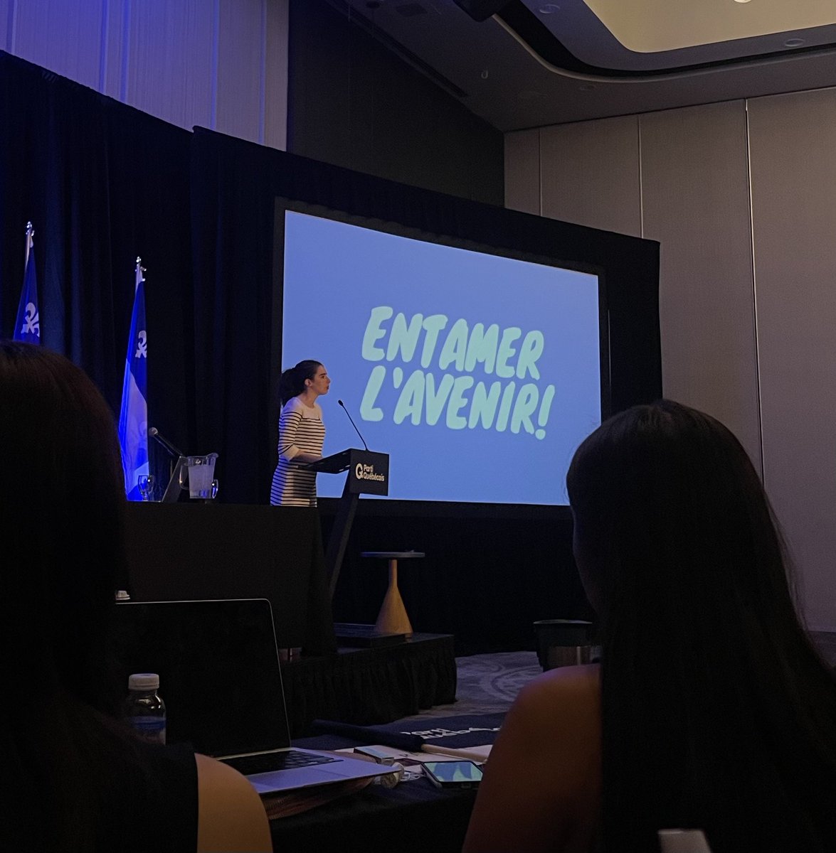 Ralliement_CNJ's tweet photo. C’est parti! Le congrès jeune du @partiquebecois est lancé. Suivez-nous pour être à l’affût du déroulement de cette fin de semaine mouvementé 🤩

@CNJPQ #polqc https://t.co/AFowe4wRr1