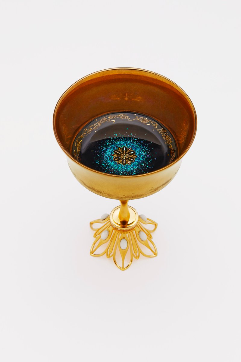 夏の疲れには美しい作品を 蒔絵螺鈿高杯 「地球」 @Yasuhiro_Asai