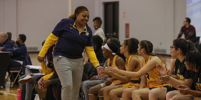 Anaya Billups tweet media