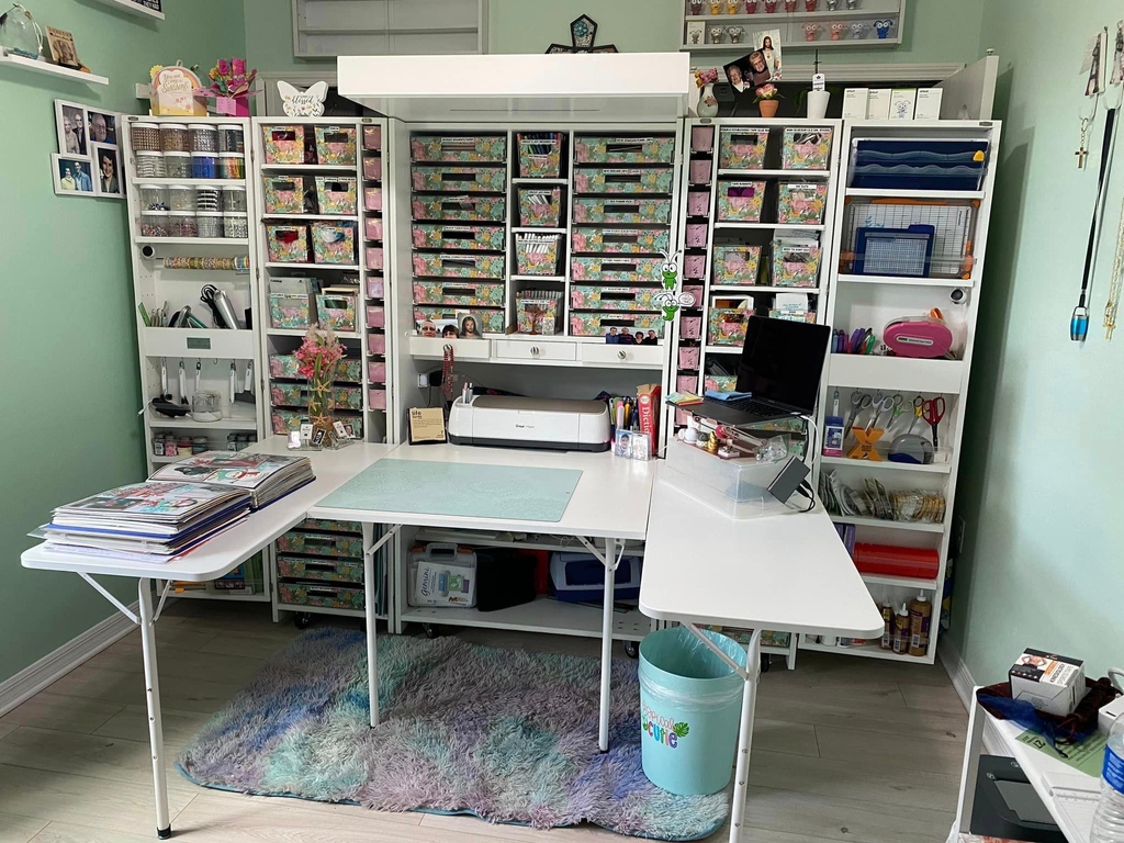 Create Room tweet media