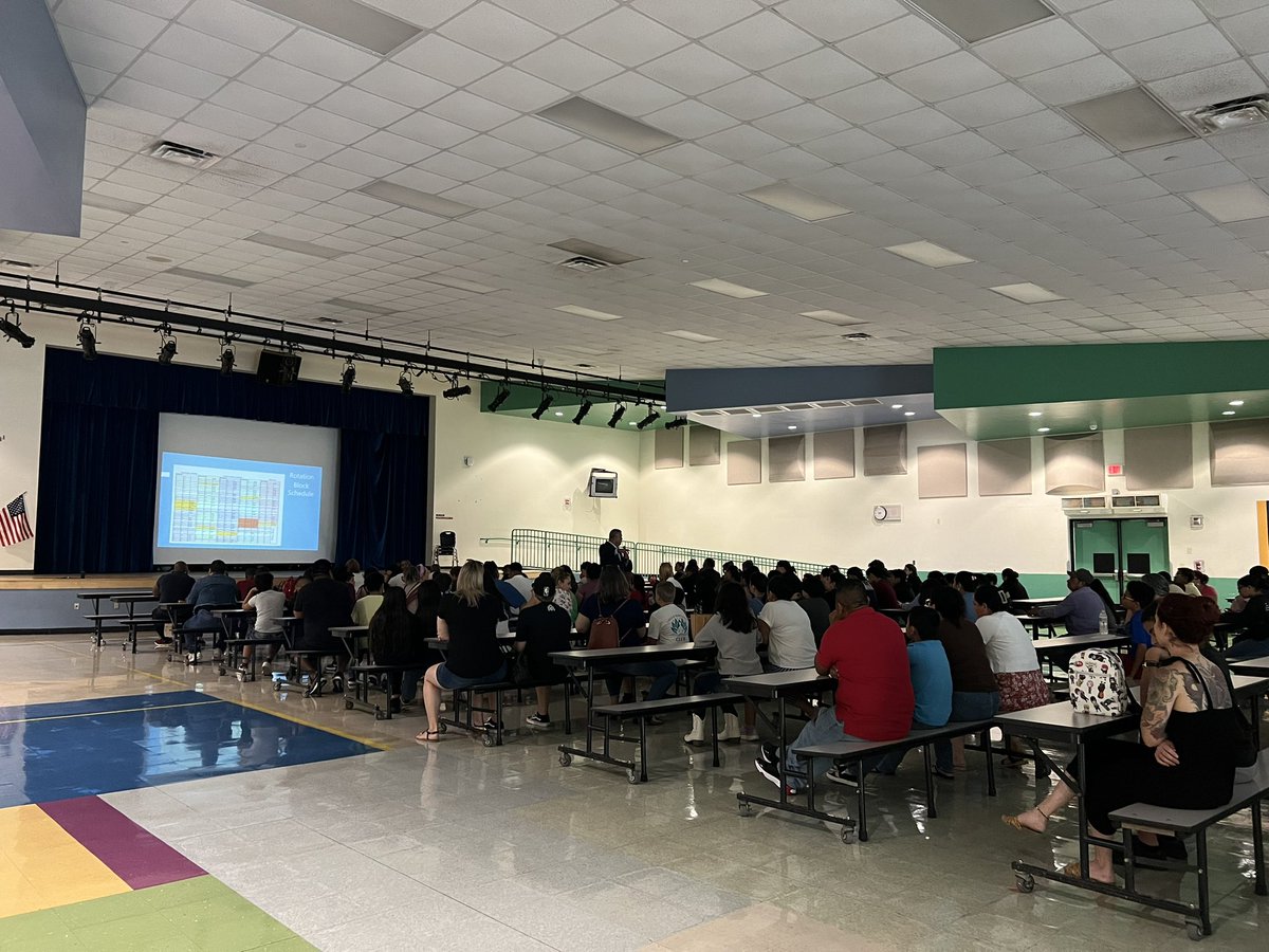 sdmpanthers's tweet photo. Thank you to all the families that came to our back to school orientation today! We had a great turn out and are excited to begin another great year with our students. Thank you to all the amazing staff that assisted! #YourBestChoiceMDCPS @MDCPS @MDCPSSouth https://t.co/8UNDszvPUO