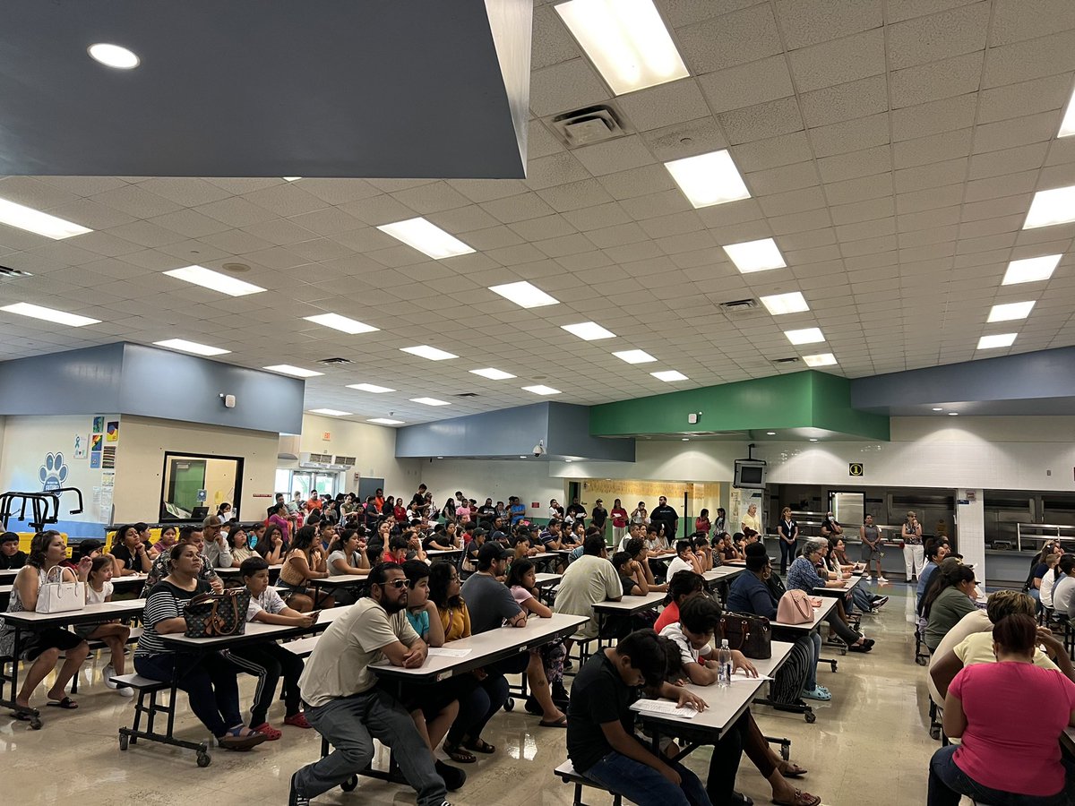 sdmpanthers's tweet photo. Thank you to all the families that came to our back to school orientation today! We had a great turn out and are excited to begin another great year with our students. Thank you to all the amazing staff that assisted! #YourBestChoiceMDCPS @MDCPS @MDCPSSouth https://t.co/8UNDszvPUO