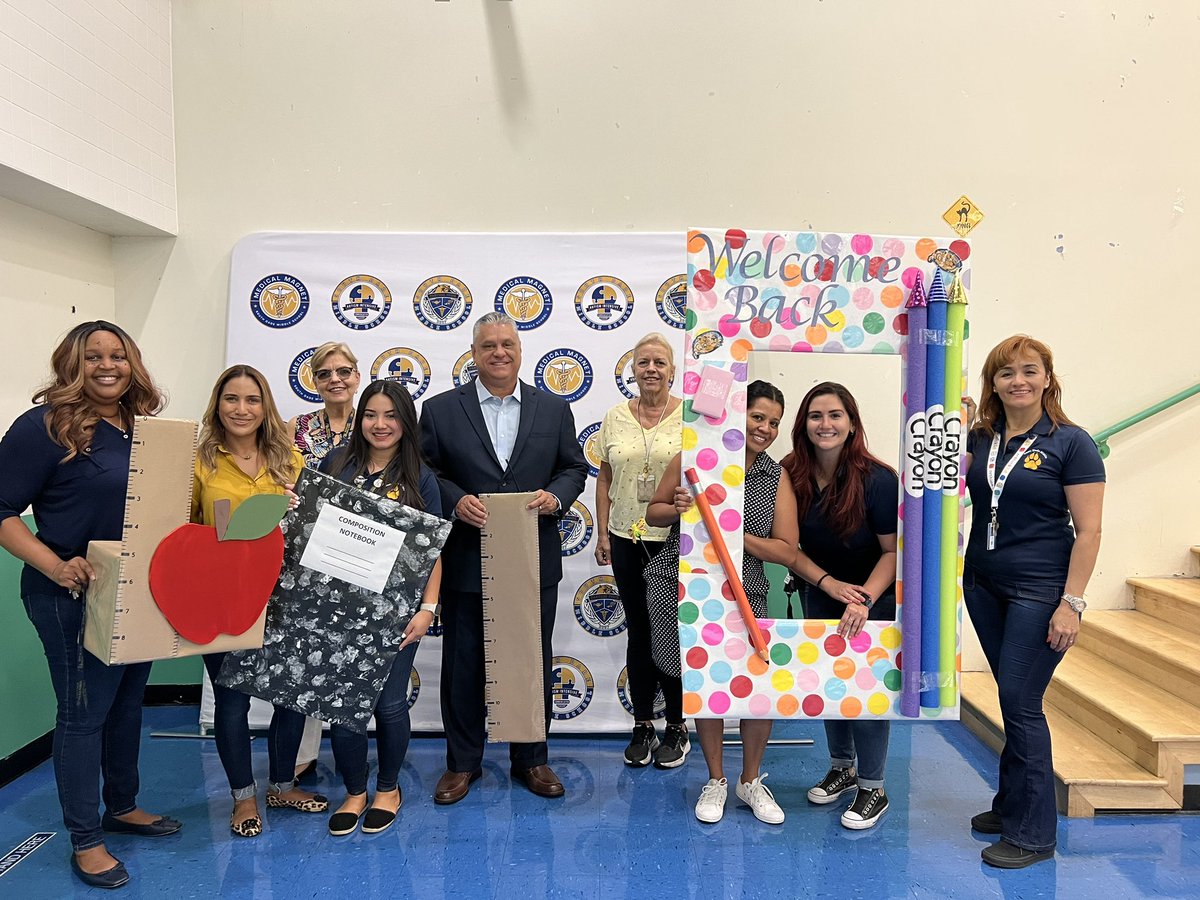 sdmpanthers's tweet photo. Thank you to all the families that came to our back to school orientation today! We had a great turn out and are excited to begin another great year with our students. Thank you to all the amazing staff that assisted! #YourBestChoiceMDCPS @MDCPS @MDCPSSouth https://t.co/8UNDszvPUO