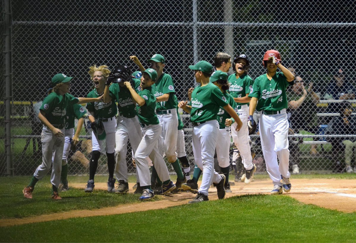 Michael O'Byrne (@michaelctv) on Twitter photo Celebrating our first home run of the year. Way to go Toby! My East Nepean Eagles off to a great start at the Oakville Little Classic with an 8-2 win over Toronto High Park. Very proud of these 11 and 12 year old boys. <a href="/EastNepeanLL/">EastNepeanLL</a> #fridaynightlights #littleleague Celebrating our first home run of the year. Way to go Toby! My East Nepean Eagles off to a great start at the Oakville Little Classic with an 8-2 win over Toronto High Park. Very proud of these 11 and 12 year old boys. <a href="/EastNepeanLL/">EastNepeanLL</a> #fridaynightlights #littleleague