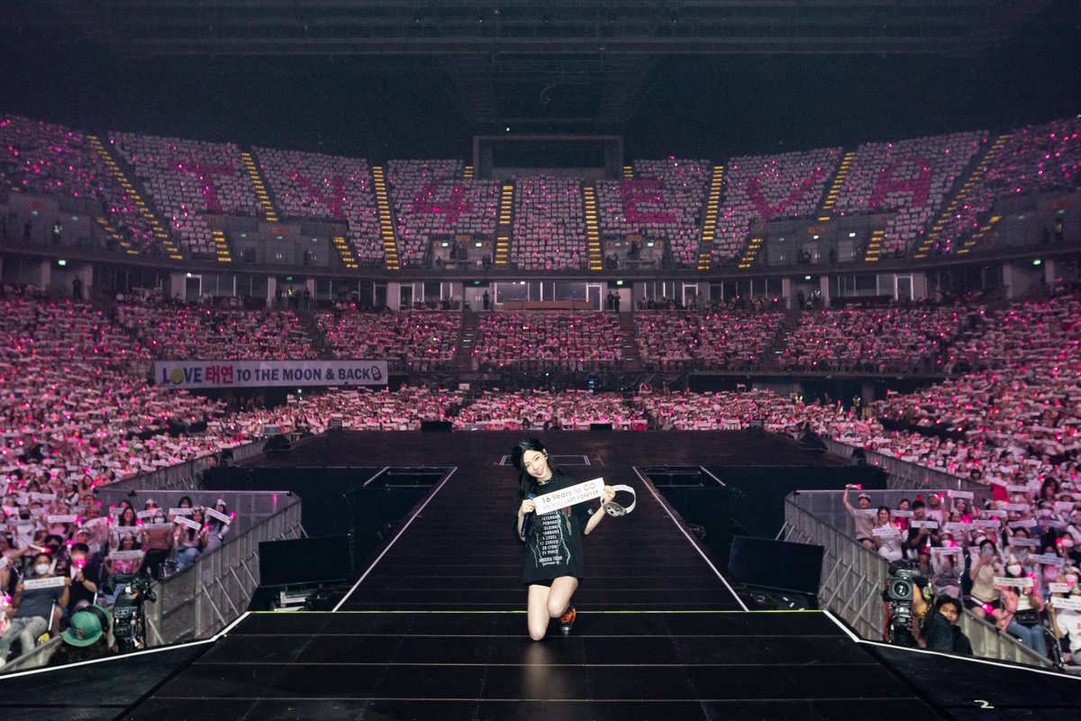 TAEYEONsmtown's tweet photo. TAEYEON CONCERT TOUR 2023 - 'The ODD Of LOVE' in BANGKOK🩷

#태연 #TAEYEON 
#TheODDOfLOVE
#TheODDOfLOVE_in_BANGKOK 
#TAEYEONCONCERT_TheODDOfLOVE https://t.co/VfTQlaNWB1