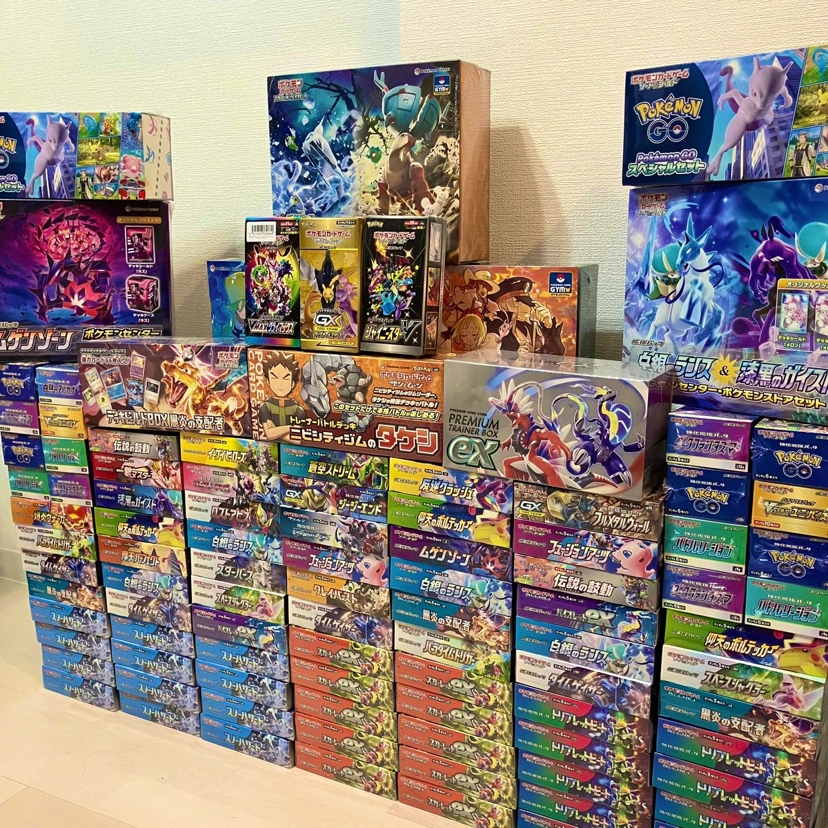 pokemon000get's tweet photo. ✨8月 BOXオリパ✨

全100口‼️

今回は1番希望が多かった15000円台で作りました✌️😊
マイルドかつ爆勝ち狙えます✨️🔥
普段高くて買えない方もこの機会に是非😎

8/13(日)の20時半と21時から受付開始‼️
詳細は⬇️⬇️

8/19・8/22に発送予定‼️

フォロー＆RTで「バトルリージョン」を抽選で🎁 https://t.co/nmNtTI7ayL