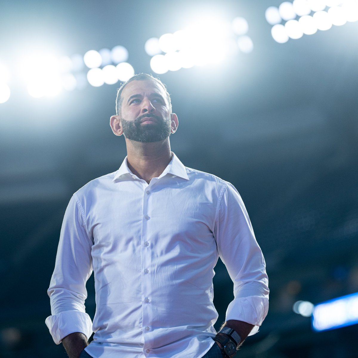 BlueJays's tweet photo. HIM 🐐👑 #JoeyBats https://t.co/iXZ2BsD5h5