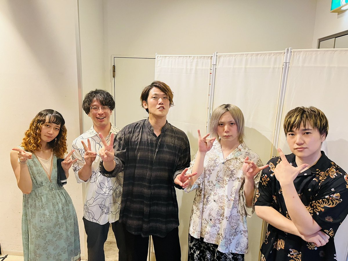 banzounanodayo's tweet photo. 本日
デジモンバンズ
ムゲンドラモンでギター弾きました！

#ASP3 https://t.co/FJQBuLMfxh