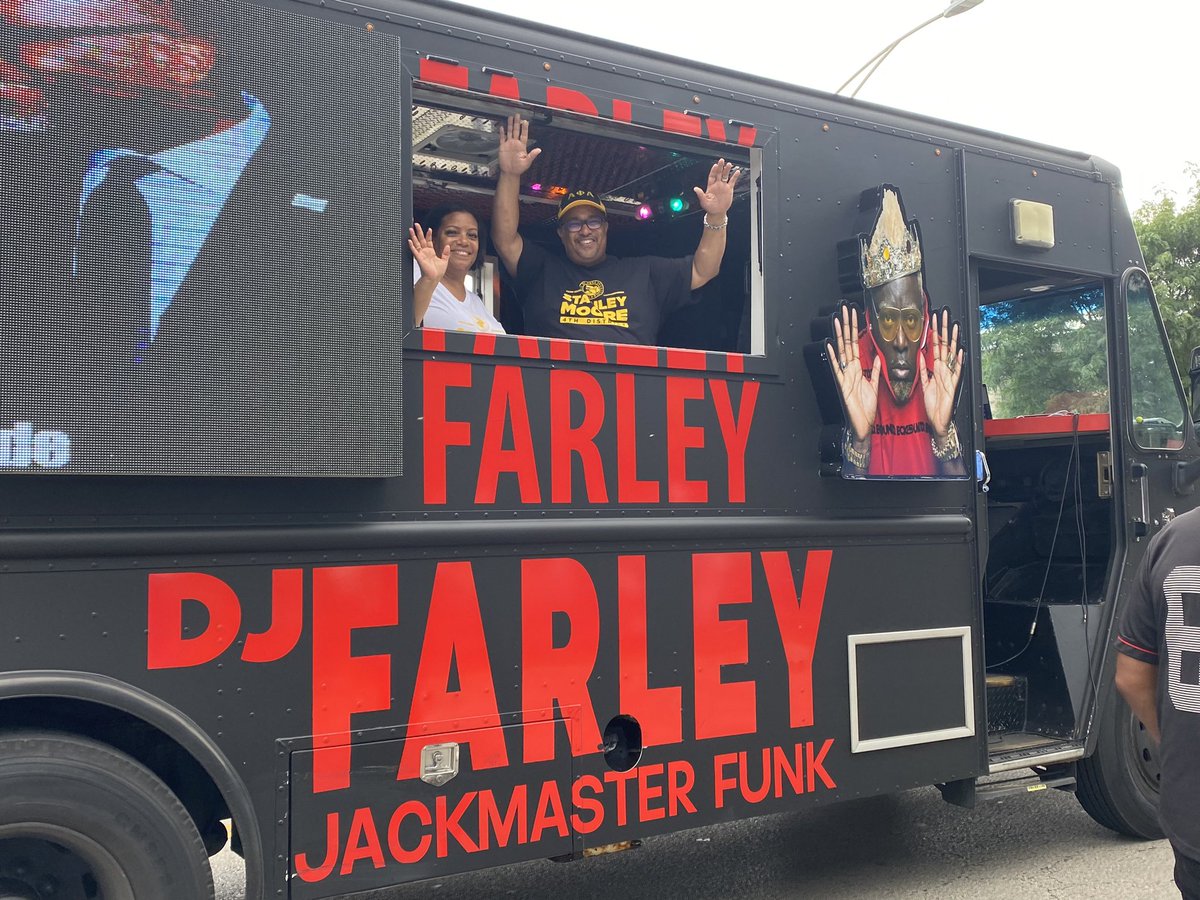 Shia Kapos tweet media