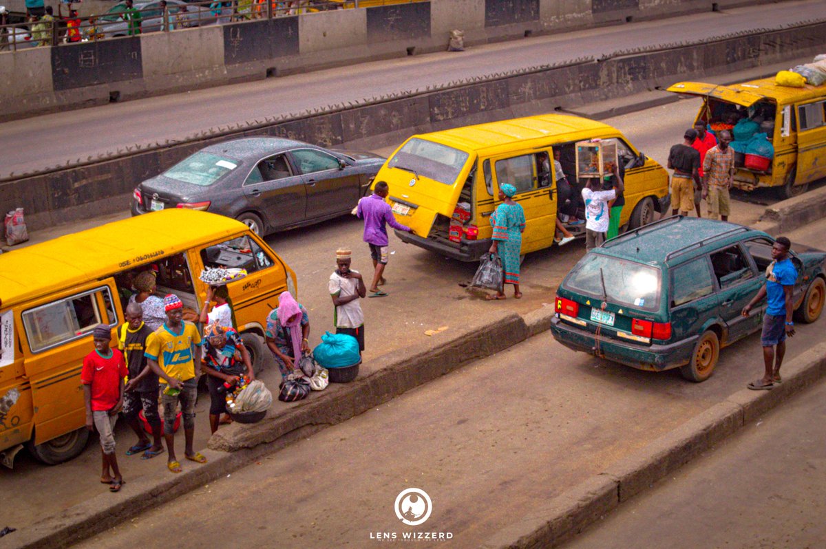 Lenswizzerd's tweet photo. It's inspiring to see the people of Lagos, Nigeria, working hard to thrive in their daily pursuits. The resilience and dedication of Nigerians play a significant role in the nation's global economic impact. #نواف_الاحمد_الصباح #FIFAWomensWorldCup2023 #GoMatildas #BushraDiaryLeake https://t.co/TNrVIwWGHY