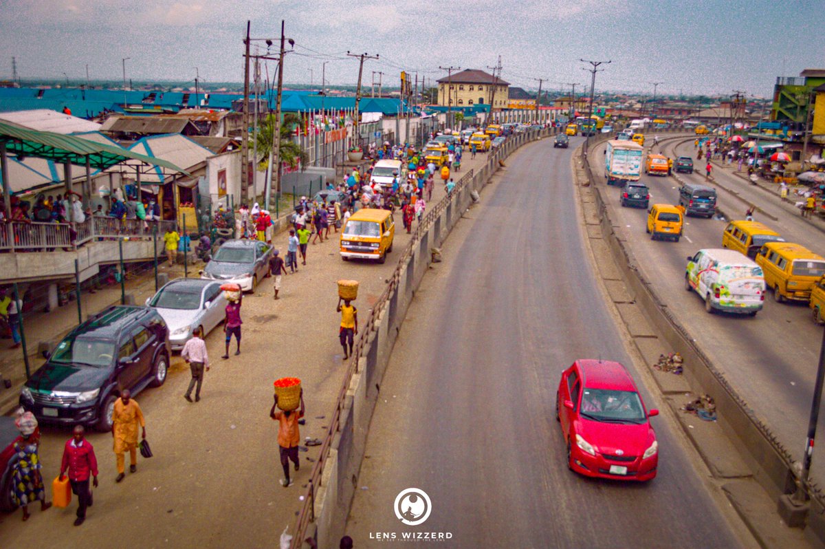 Lenswizzerd's tweet photo. It's inspiring to see the people of Lagos, Nigeria, working hard to thrive in their daily pursuits. The resilience and dedication of Nigerians play a significant role in the nation's global economic impact. #نواف_الاحمد_الصباح #FIFAWomensWorldCup2023 #GoMatildas #BushraDiaryLeake https://t.co/TNrVIwWGHY