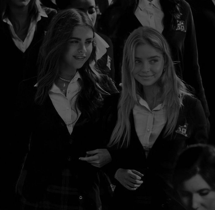 Bitti mi İrem?                                 Bitti Liva.