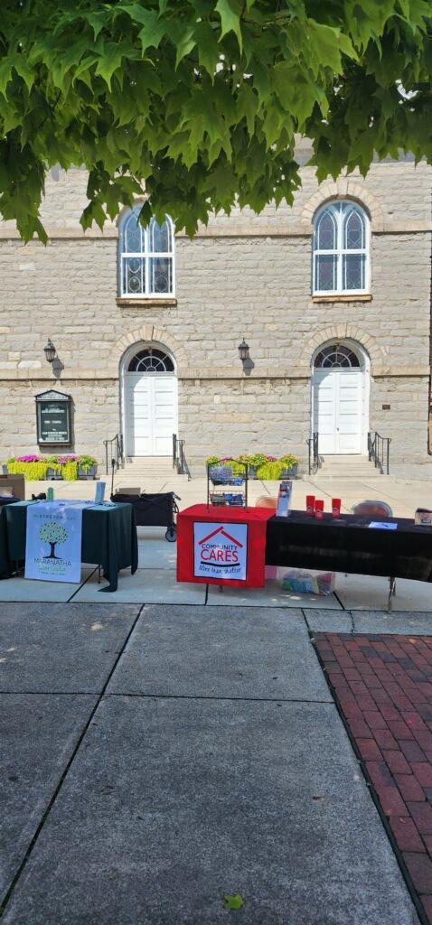 CARES4homeless's tweet image. Stop and chat with our Connections Coordinator Laurie Baltaeff at the 1st Presbyterian Church's Welcome Jam today from 11-2!