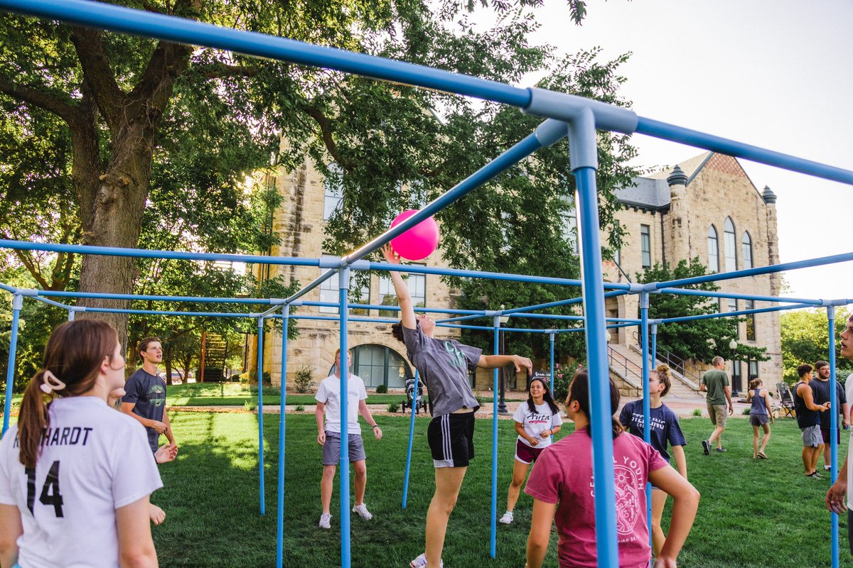 Get excited, Warriors! SC Community Fair &amp; OSTAFF - Party on the Lawn is tonight starting at 6:30PM! 

See you there! 🫵🏼

#HereAtSterling #SwordsUp #WarriorNation #ResidenceLife