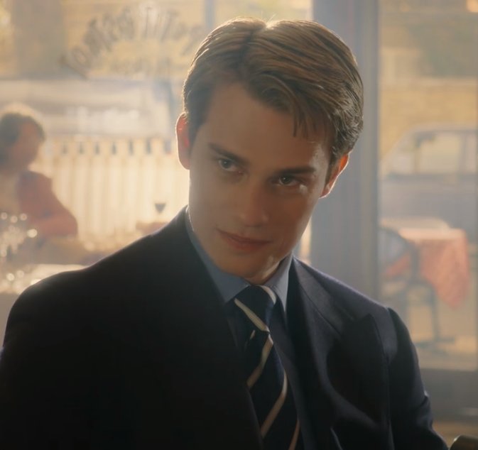 a diferença gritante, nicholas galitzine vc é artista