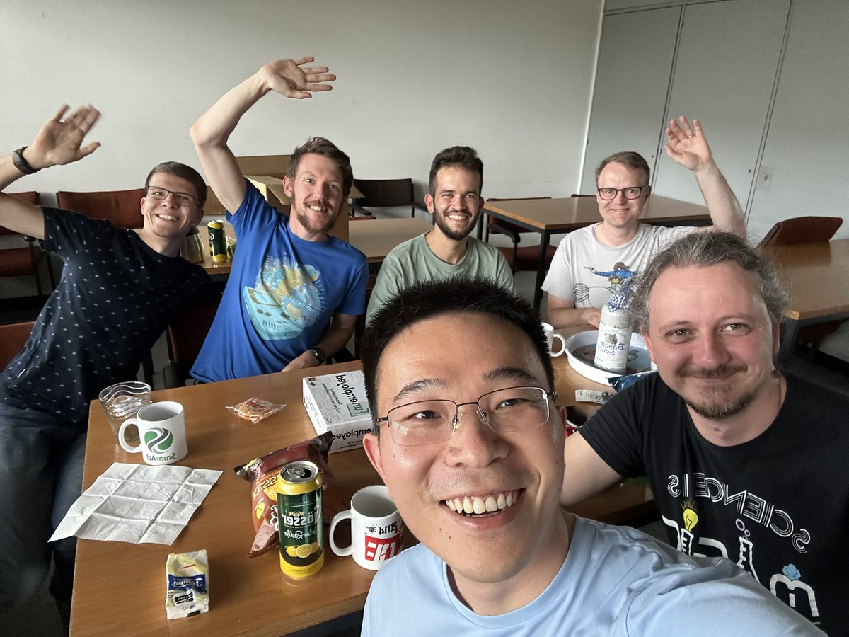 The last night in Giessen for me, a bittersweet moment. During the past seven years I made many very nice friends here, some of them were together with me today. With their kind wishes, I am ready to start my new chapter at Soochow University as a tenure-track professor.