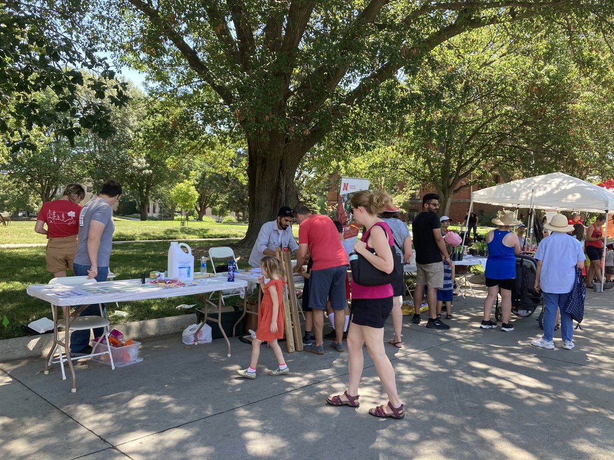 A beautiful August day for the East Campus Discovery Day. Great public engagement by <a href="/unlagrohort/">Nebraska Agronomy and Horticulture</a> #PlantID #soilprofile #Pesticidesafetyeducation.