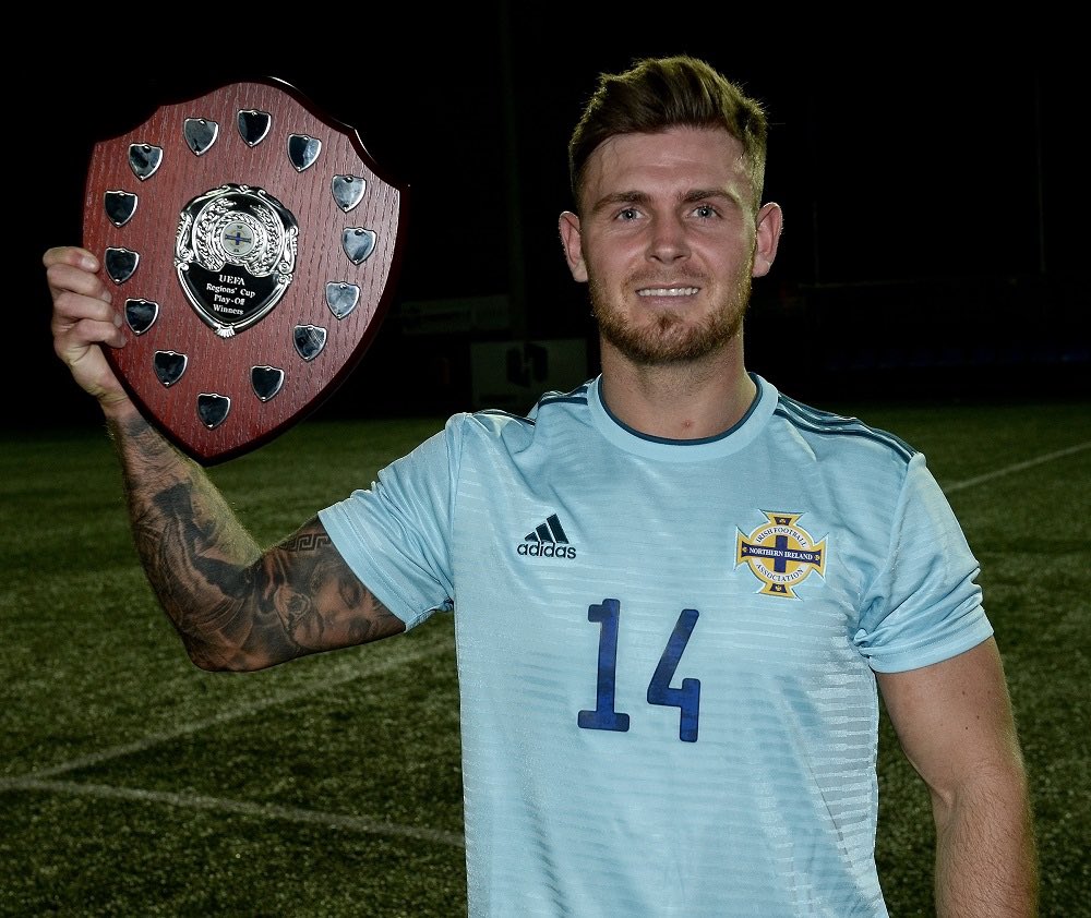 PLAYRFITCHAMP23's tweet photo. 🚨💫 One to watch 

Name: Anthony Burns 👀
Club: @dundelaofficial 
Position: Right winger ⚽️
Number: 🔟
Age: 2️⃣8️⃣
Previous clubs: Crumlin star 💫, knockbreda⛪️.
Contract: 1️⃣ season 
Nationality: Northern Irish 🇬🇧
Speciality: Goals⚽️

#dundela #niflchampionship https://t.co/wSefdkH6OJ