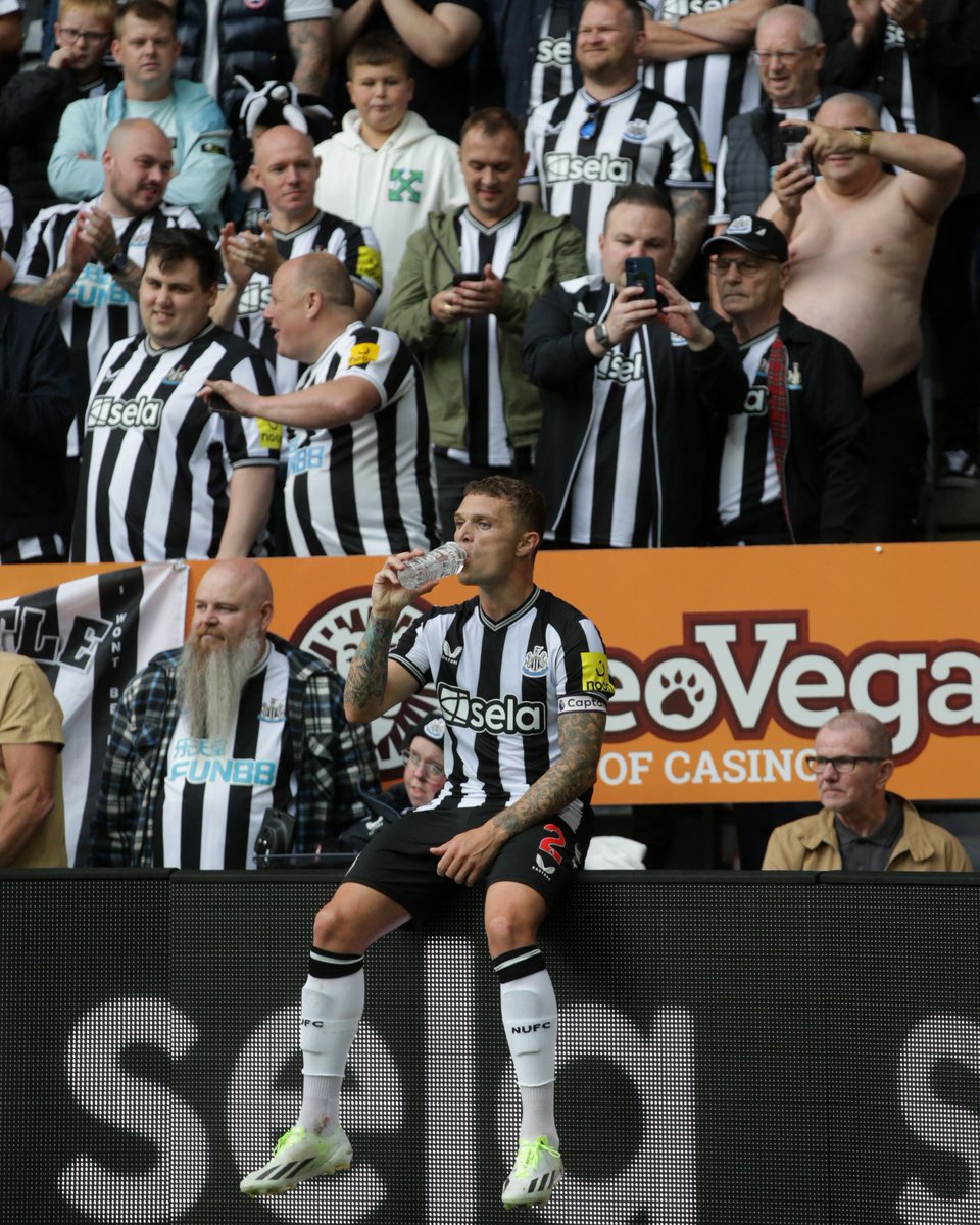 NUFC's tweet photo. Thirsty work. 💧 https://t.co/yLwgViSwB7