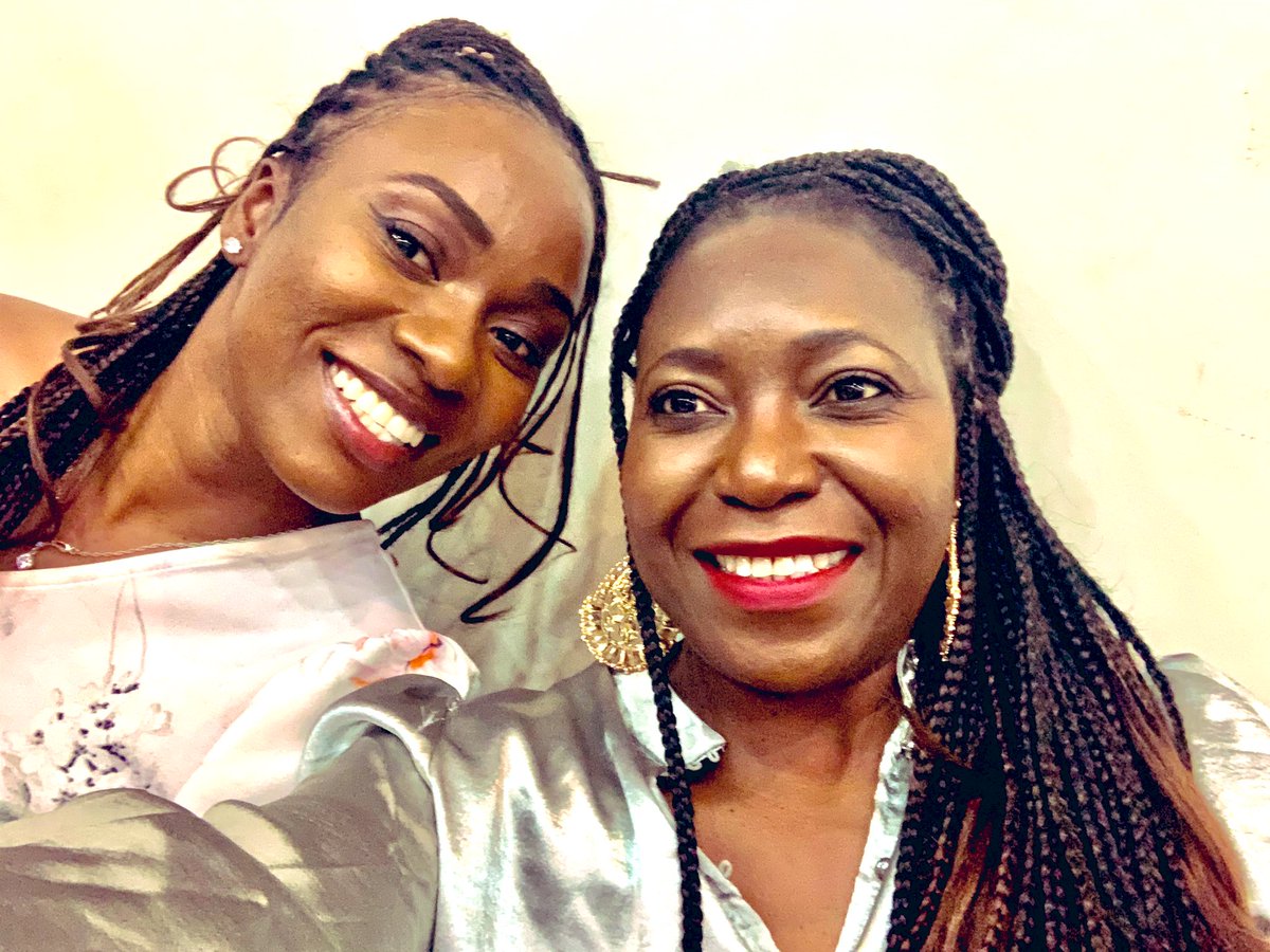 NdjokoKarine's tweet photo. Journée Internationale de la jeunesse. Plus de 68% de moins de 25 ans, la richesse de la #RDC : sa jeunesse. 
Les côtoyer, je reste jeune. Ma fille agronome de @Univ_Kikwit m’a tressée, conseillée pour m’habiller. 
@BEBUC_Scholars 
@100jpe 
#MerveilleKisepa https://t.co/eI2nVnVGaP
