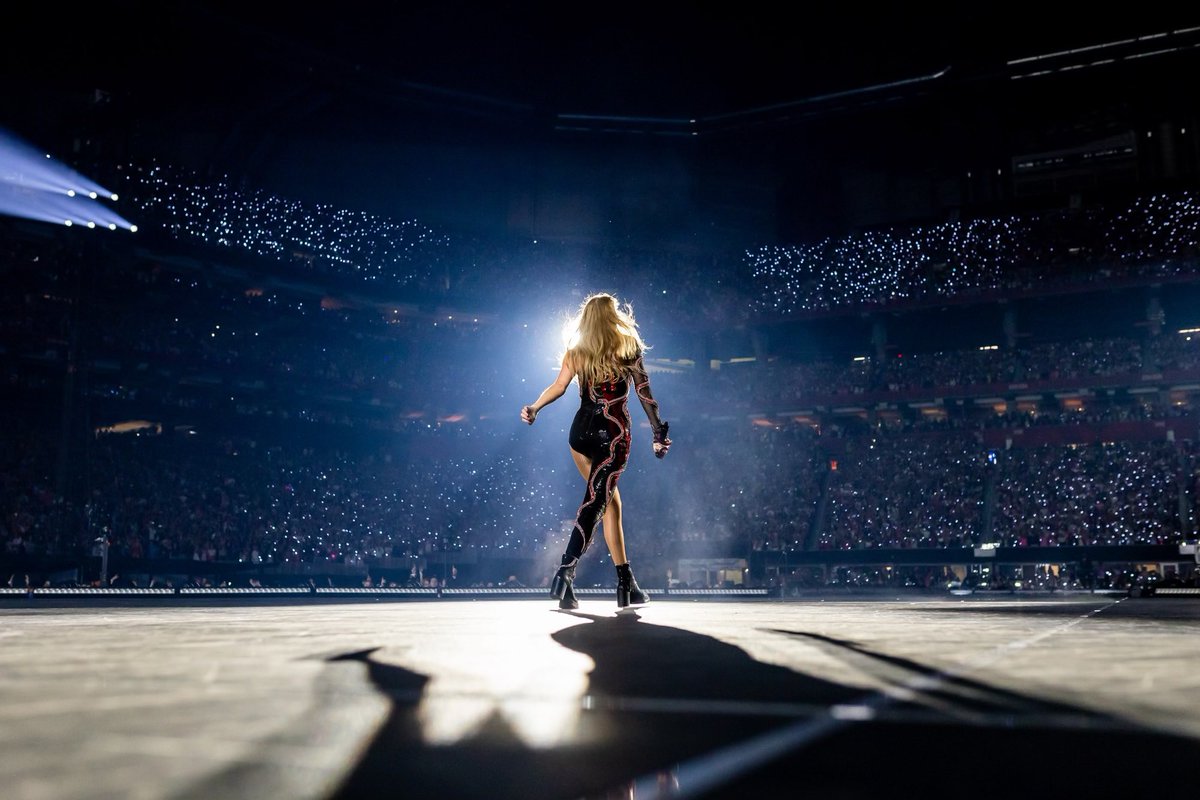 Thanks to SOMEONE (Ticketmaster) I didn’t get to attend a single Eras show in person, but I watched the live streams and… WTF AM I SUPPOSED TO DO TONIGHT?! TALK TO THE PEOPLE AROUND ME?! Ugh.