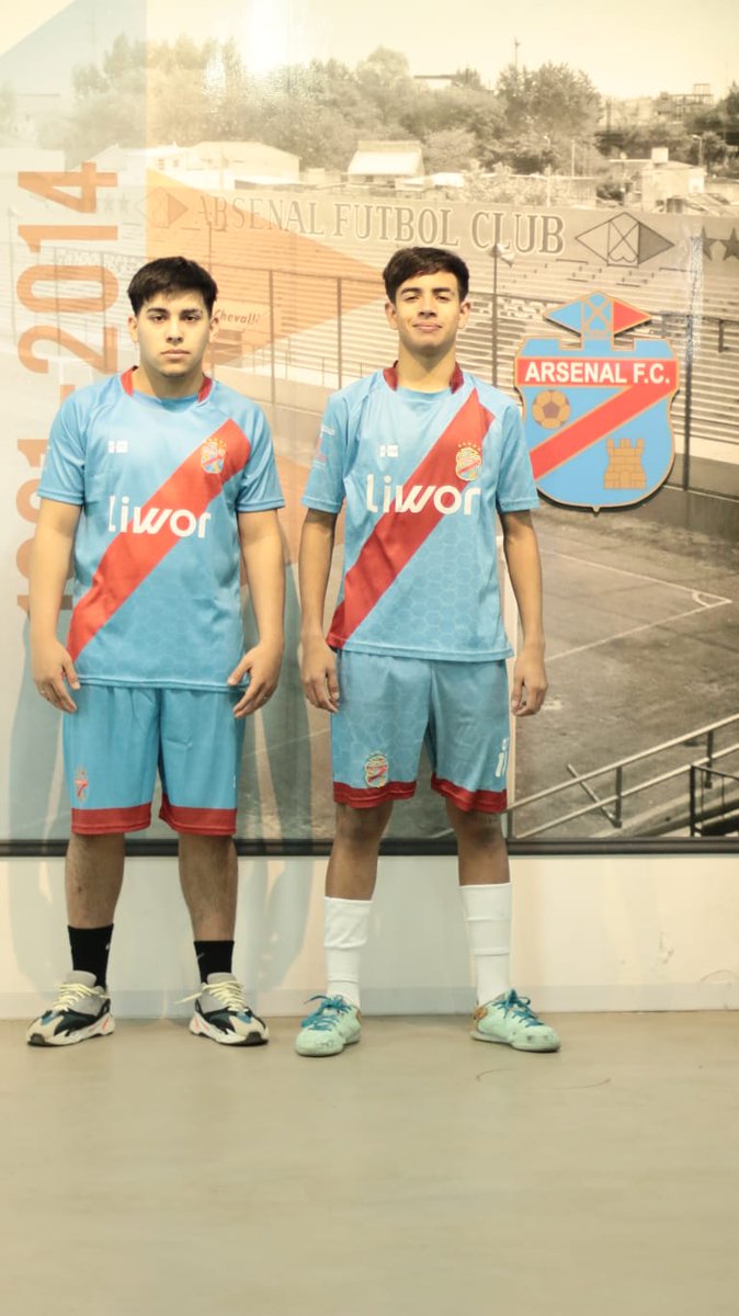 PELADOVARAS's tweet photo. Cuando se trabaja bien da sus frutos!!!! @ArsenalOficial  @ArsenalFutsal1 https://t.co/aWnMJDmeEG