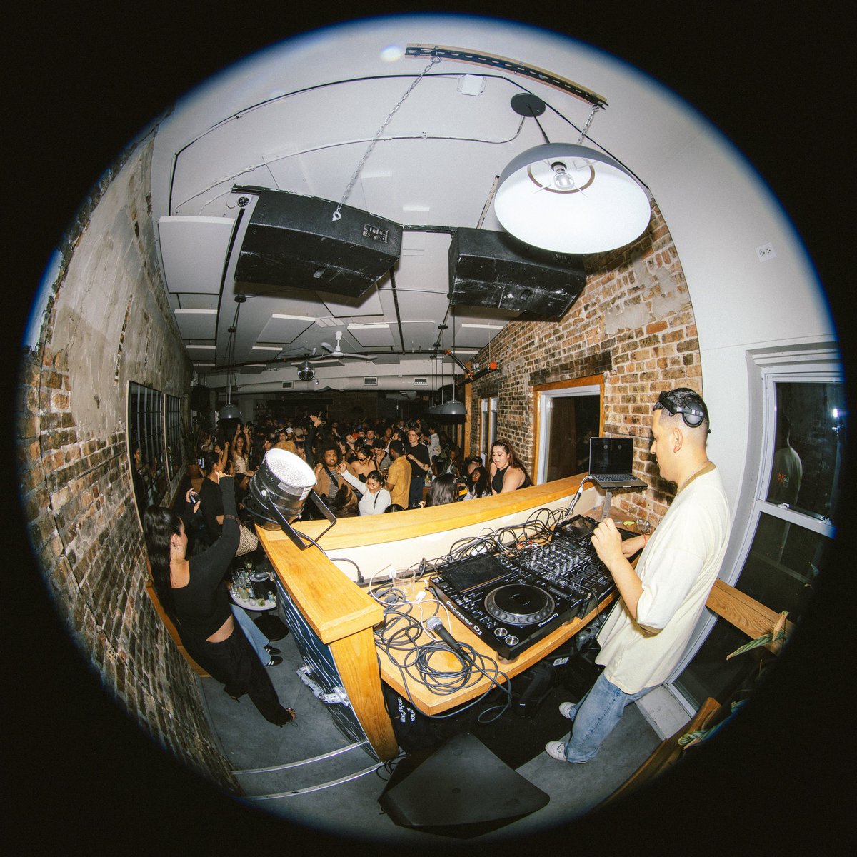 Easy Does It tonight with the homies Amistad from L.A. 10pm-2am - No cover. Early arrival suggested! See y’all soon 😘