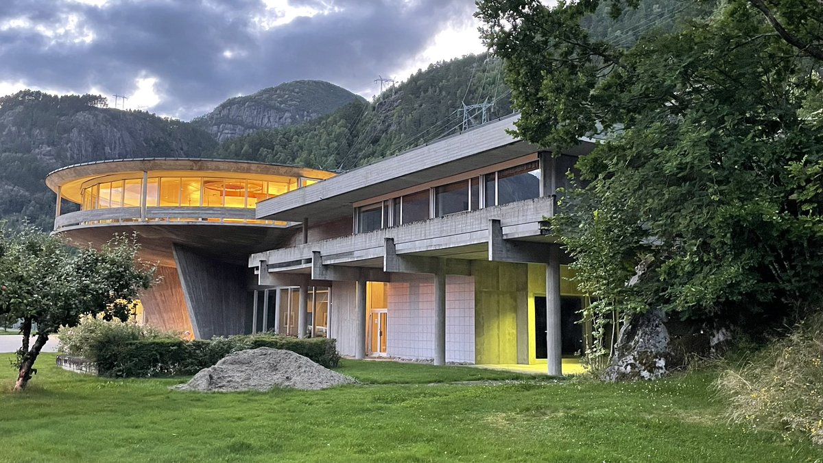 Bezoek aan de Suldal Hydro Power Station (1965) van Geir Grung. Dankzij eerdere tip van <a href="/MartjanKuit/">Martjan Kuit</a>
