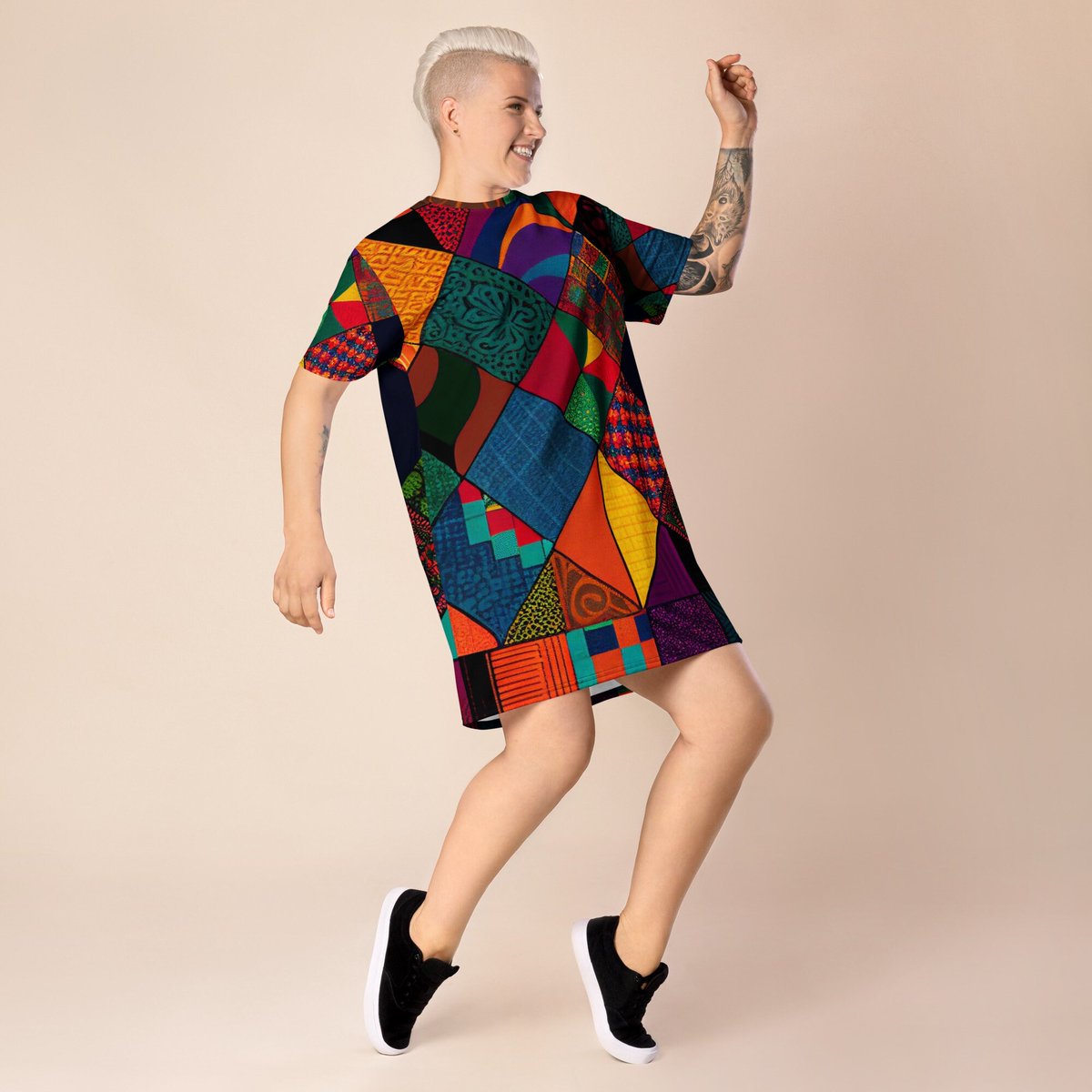 AdireLounge's tweet photo. Step into vibrant African heritage with our stunning patchwork T-shirt dress!
🌍 Embrace culture and style effortlessly. Shop now and own a piece of art that's also fashion-forward. #AfricanPatchwork #Fashionista #ShopNow
https://t.co/FJqZGaaGHf https://t.co/XG8QlrMnYz