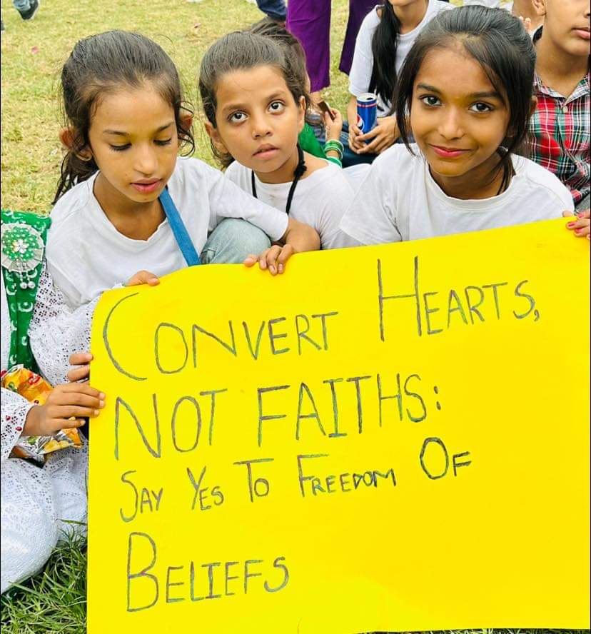 Women & girls of all ages demanded their rights! ✊

Let’s stand up together to put an end to #ForcedConversions 

#MinorityRightsMarch2023
@BBhuttoZardari @BhuttoZulfikar 
@VeengasJ @iambhevishk