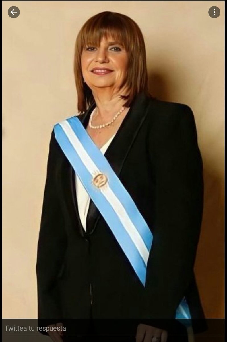 Adriana56224210's tweet photo. Es ella #YoVotoAPato 🇦🇷🇦🇷🇦🇷🇦🇷🇦🇷 https://t.co/lplS5YivoR