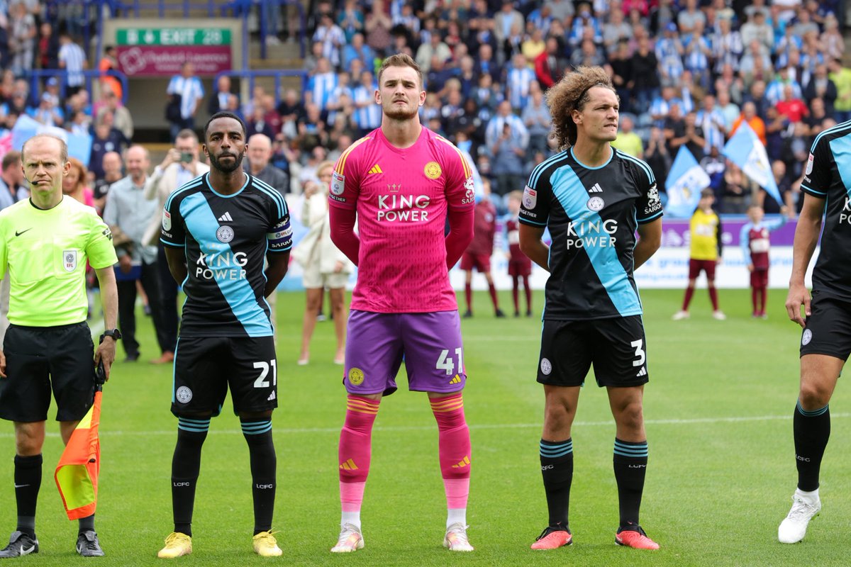 JStolarczyk1's tweet photo. League Debut for @LCFC ✅ Clean sheet and +3 pts 🔥 Great shift from the team and even better support from our fans 🦊👏 Couldn’t imagine a better week 😄

Wymarzony tydzień, 2 debiuty 2 czyste konta 🙌 Dziękuje za wsparcie ❤️ https://t.co/m8wgHiBGCA