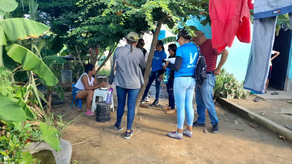 ConVzlaComando's tweet photo. En #Mantecal seguimos de la mano de los apureños para llevar el mensaje de optimismo que representa María Corina Machado
¡Vamos #HastaElFinal!
#ComandoMaríaCorina #ApureconMaríaCorina #12AGO https://t.co/AauBgmRICc