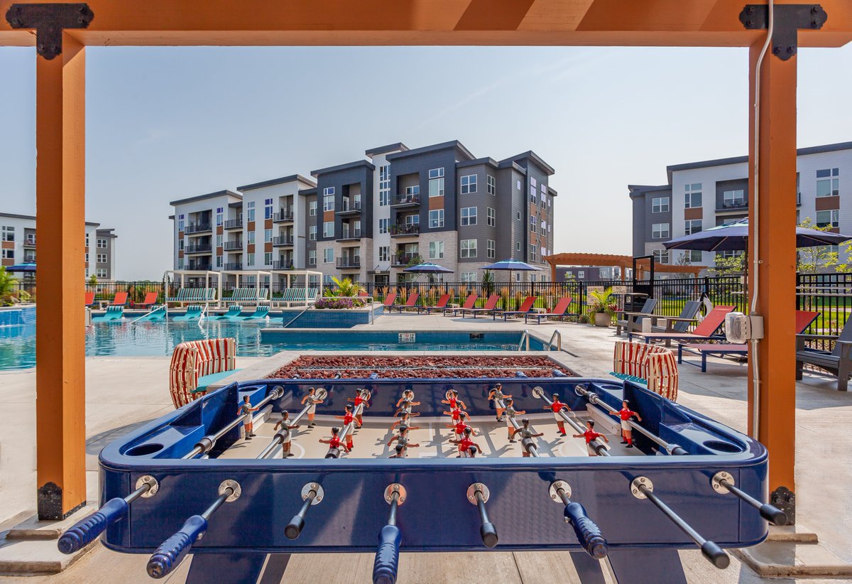TheDonovanKC's tweet photo. Did you know we had games out by our pool? Relax AND have fun right at home! https://t.co/VNvlR7pPeL