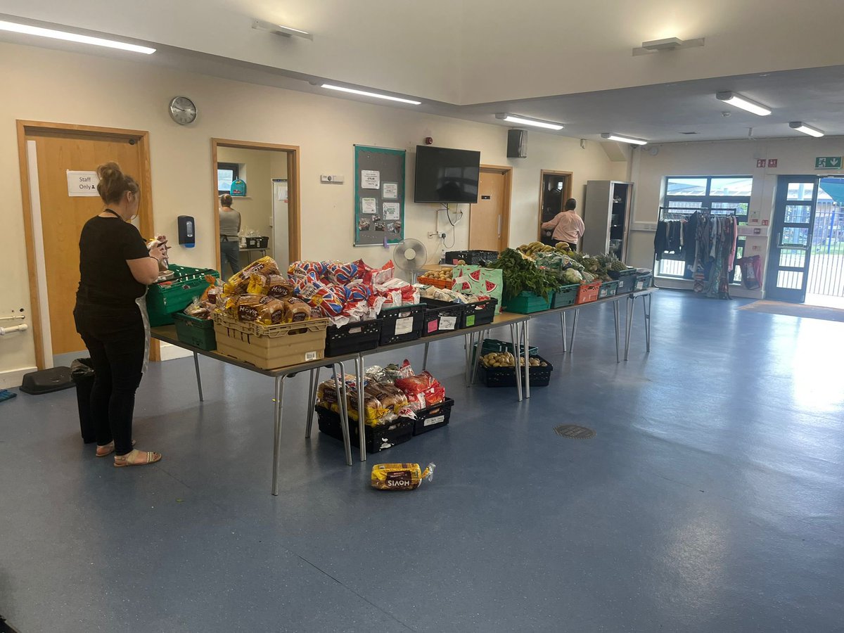 DrJJohn's tweet photo. In our community / GP outreach clinic love the food bank /welfare support /housings / social prescribing/our amazing community groups /@NELFT MH teams and Health visitors - give so much more than just seeing a Gp but also building that neighbourhood team at the point of contact https://t.co/YwXbvlrG73