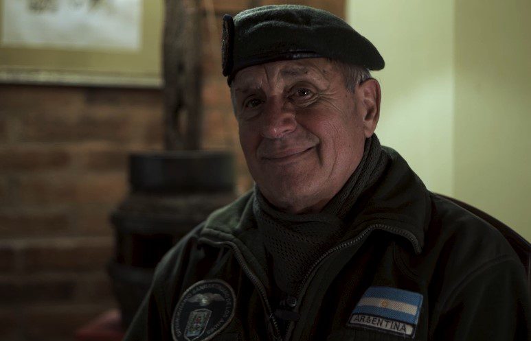 #AhoraEnRivadavia | Dialogamos con Víctor Hugo Rodríguez, Combatiente de Malvinas Y Teniente Coronel. Con <a href="/RGuazzardiok/">Ricardo Guazzardi</a>  y equipo en #ElSillonDeRivadavia.

👂🏻Escuchalo en:
🎙#AM630
💻rivadavia.com.ar
📱APP Radio Rivadavia