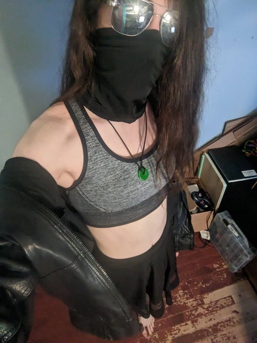 Do y'all like my fit? 😳👀  Part 1/2 since Twitter won't let me post 8 images at once 🙃  #trans #transfashion<a href="/tag/fashion"class="tags"><span>#fashion</span></a><a href="/tag/streetwear"class="tags"><span>#streetwear</span></a><a href="/tag/goth"class="tags"><span>#goth</span></a><a href="/tag/punk"class="tags"><span>#punk</span></a><a href="/tag/trans"class="tags"><span>#trans</span></a><a href="/tag/egirl"class="tags"><span>#egirl</span></a>