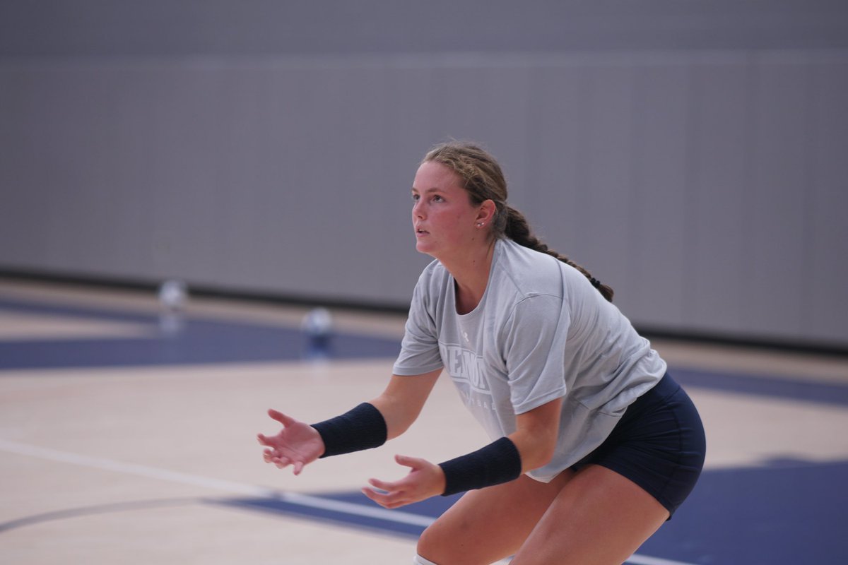 NCAAVolleyball's tweet photo. Training day 💪

#NCAAWVB x 📸 @BelmontVB 
https://t.co/EjlvqzJypr