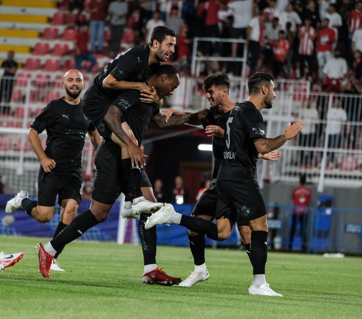 prospor16's tweet photo. MS | Pendikspor 1-5 Hatayspor
⚽ 3' Strandberg
⚽ 23' Görkem Sağlam
⚽ 46' Bertuğ Yıldırım
⚽⚽️ 57' 85' Dele-Bashiru
⚽️ 90' Thuram
#PSvHTY #TrendyolSüperLig https://t.co/q0gLr04jkF