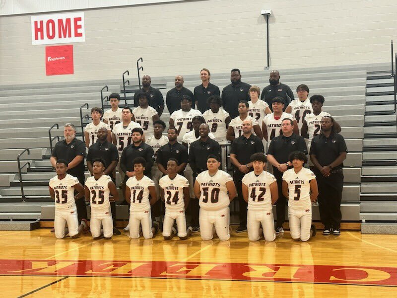 GcmPatriot's tweet image. Your 2023-24 GCM Football Patriots

@GCM_FB_Booster @GCMFBRecruiting #pictureday