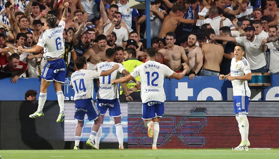 Este Real Zaragoza llegará hasta donde llegue y va a tener que trabajar lo que no está escrito, pero cualquier parecido con proyectos pasados es pura coincidencia. El aura generado alrededor del equipo rebosa identidad, ambición e ilusión. Llegó la hora de despertar del letargo.