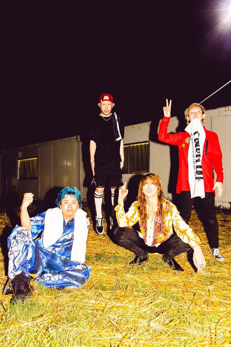 super_beaver's tweet photo. 【#RSR23 】

『RISING SUN ROCK FESTIVAL 2023 in EZO』

石狩湾新港樽川ふ頭横野外特設ステージ

夜のSUN STAGEにオンステージ！
満員のフロアから震えるほどの大歓声！
最高の時間をありがとうございました！

またこの場所であなたと音楽出来ますように！
photo by @cazrowAoki 
#SUPERBEAVER https://t.co/vzoTwxiycq