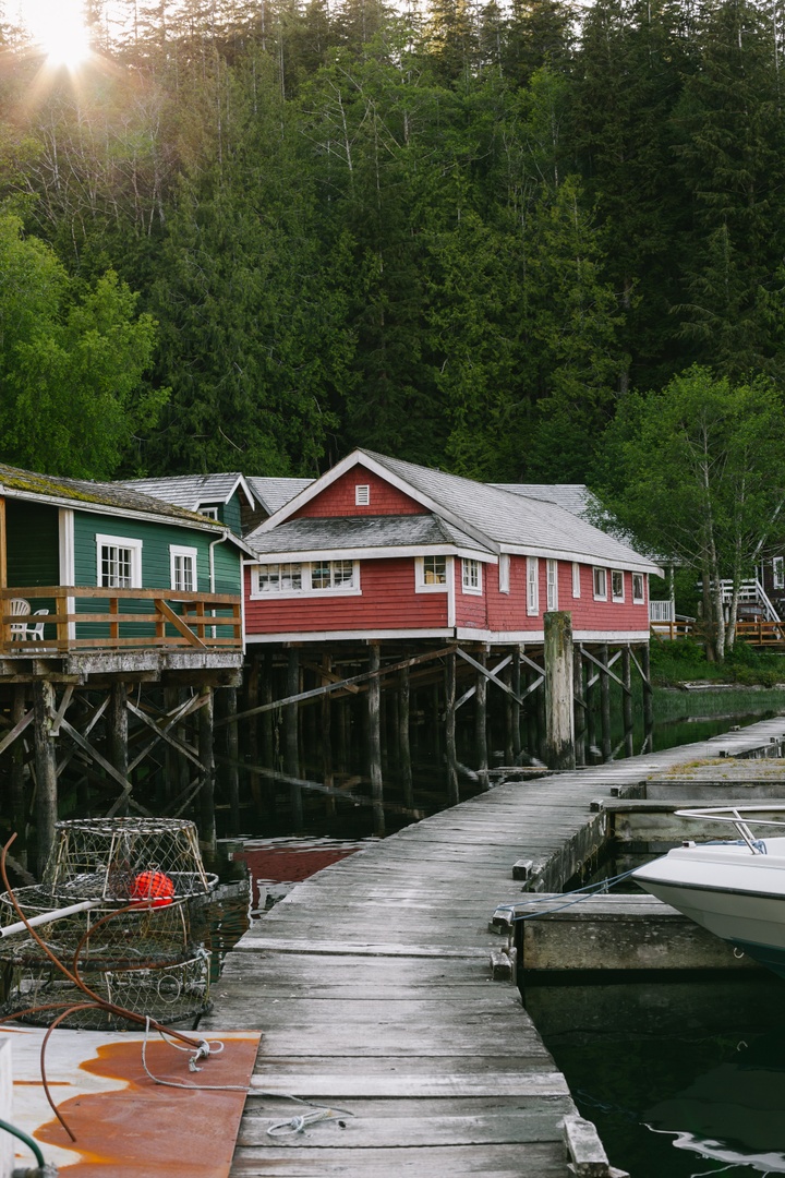 AHOYBC's tweet photo. Tucked away on the eastern coast of Northern Vancouver Island, Telegraph Cove Resort & Campground is a tiny and picturesque location in a snug little bay surrounded by one of Canadaโs most historic villages.
https://t.co/bzlmRj7rqc #ahoybc #explorebc #boatingbc https://t.co/1jAbzgxYqd