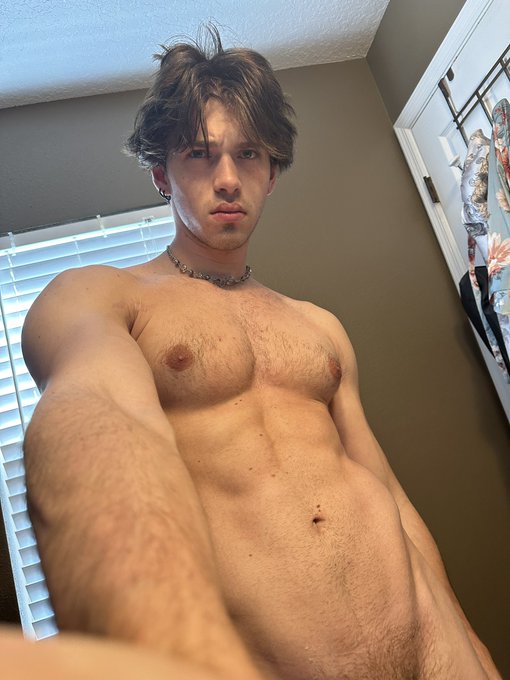 I need a shower 🙄 back washer application in the comments👇🏻 https://t.co/oh8aYDIyc2