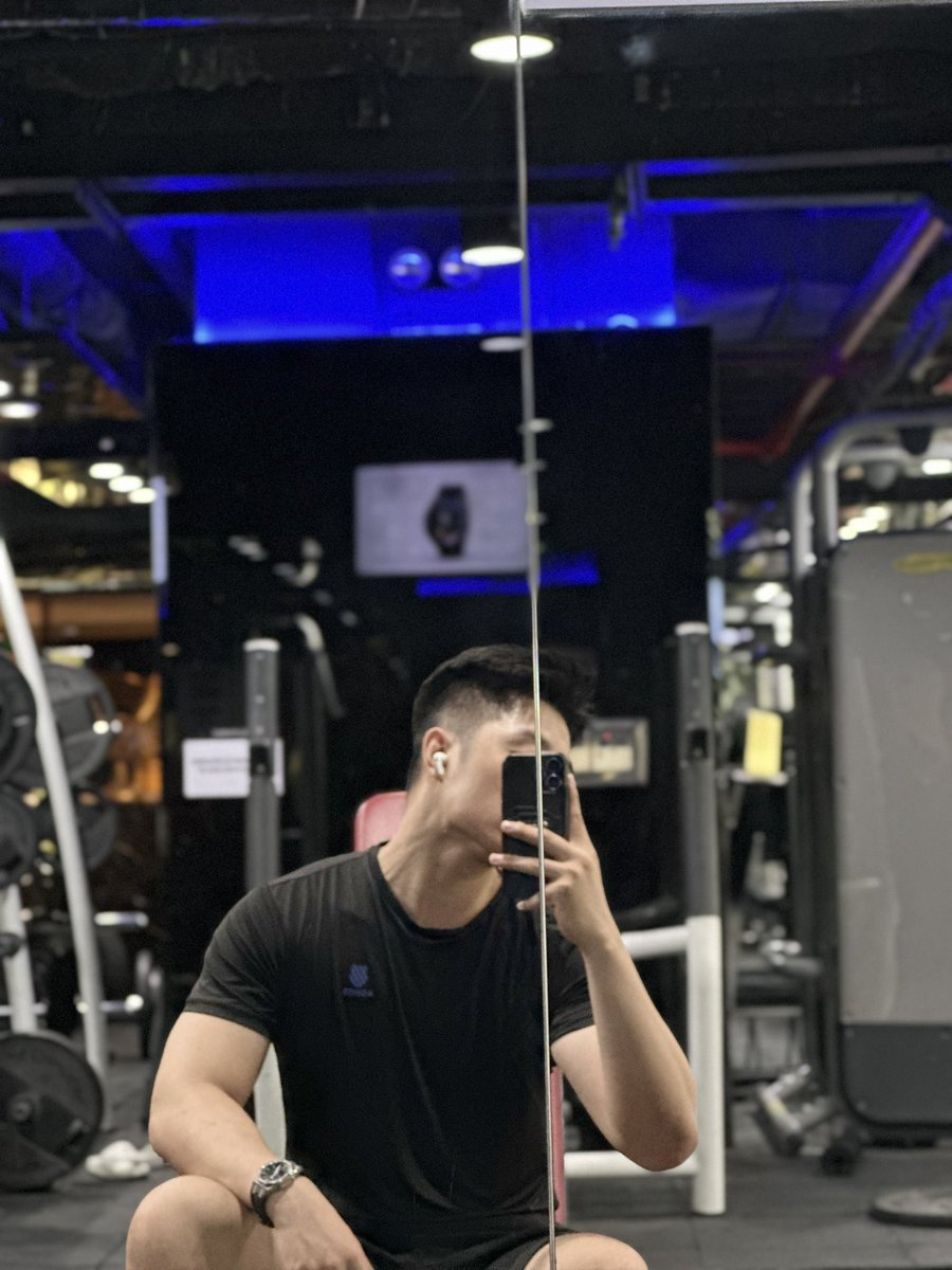 FrankyNguyennn tweet media