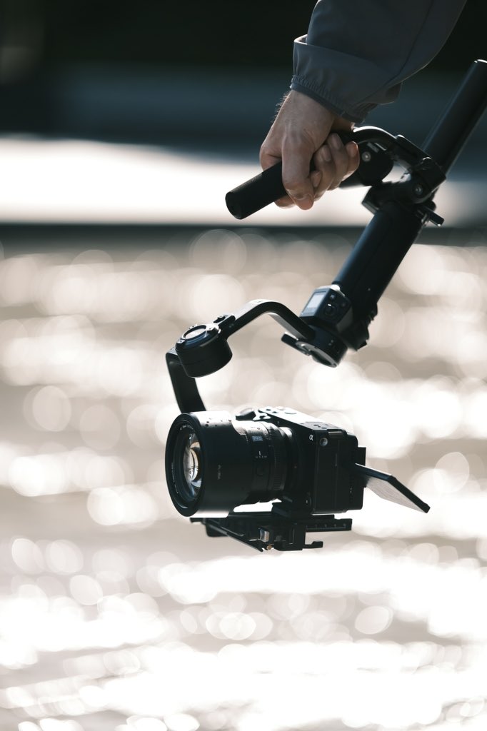 ViltroxOfficial's tweet photo. AF 75mm F1.2 Pro Series Lenses, All-metal Lens Body with Splashproof .
#viltrox #viltroxlens #viltrox75mmf12 #viltrox75mm #portrait #portraitphotography #apsclens #viltroxpro75mm https://t.co/CU3fLoWNgM