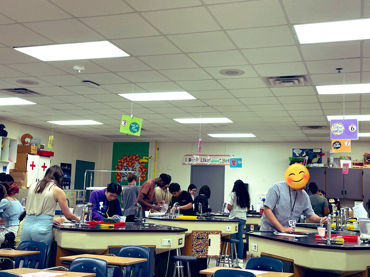 Great 1st week! AP Biology students in the lab Day 1!  They did an awesome job! 💙🧡 #RunMustangsRun