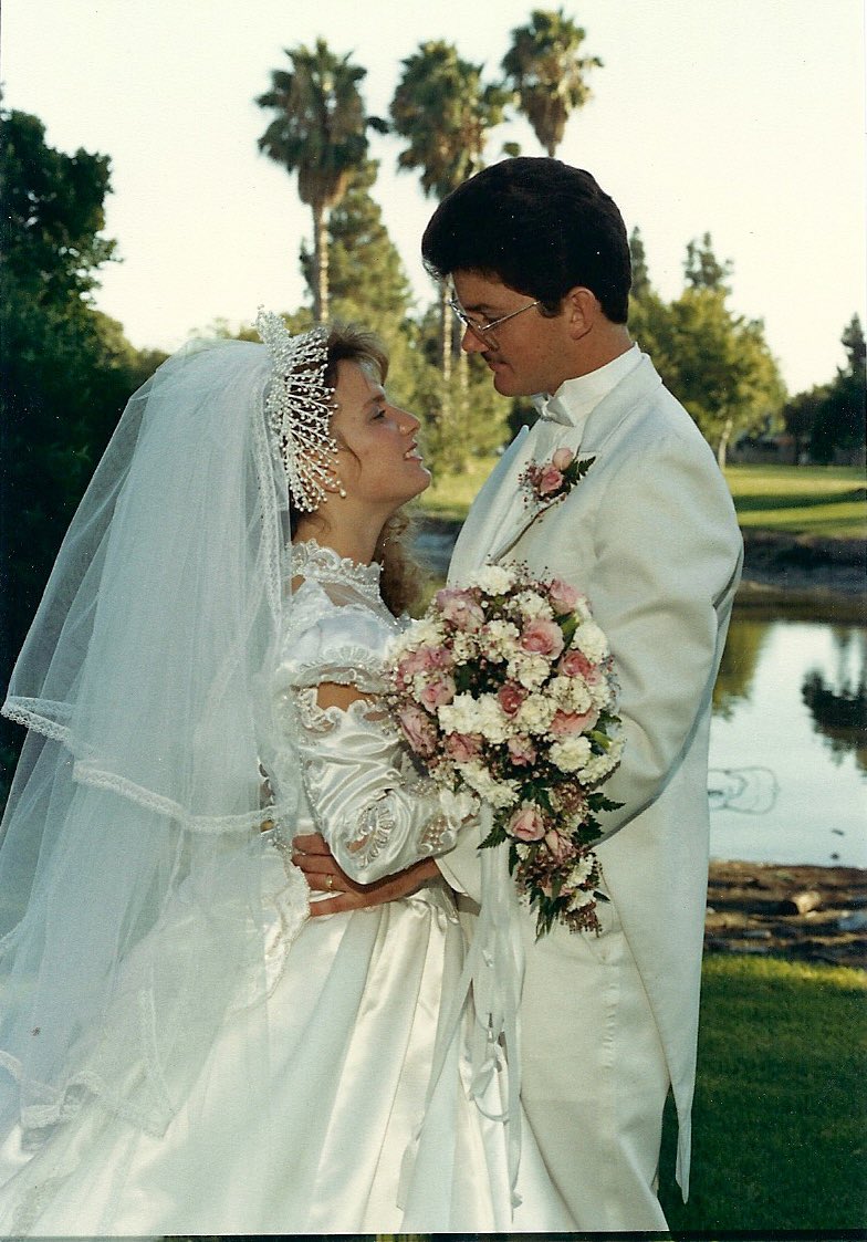 mslagle89's tweet photo. @LeeStrobel Happy Anniversary! One from August 12, 1989. https://t.co/gljGxPmCVp