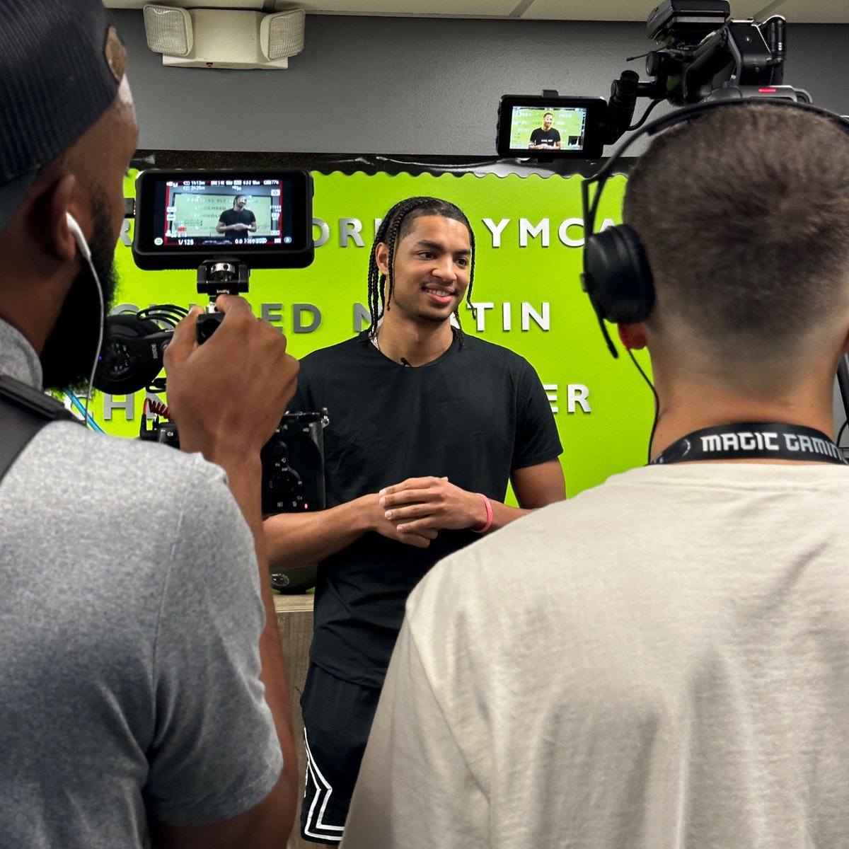 YCentralFlorida's tweet photo. Our South Orlando YMCA extends heartfelt gratitude to @WilsonSportingG and @JettHoward5 for their donation of $10,000 in funds to Enable Access to Play for our Orlando youth. 🏀

Together, we're creating a better community for all! 💙 

@OrlandoMagic 
@ymca https://t.co/qCr3ZV7f7Z