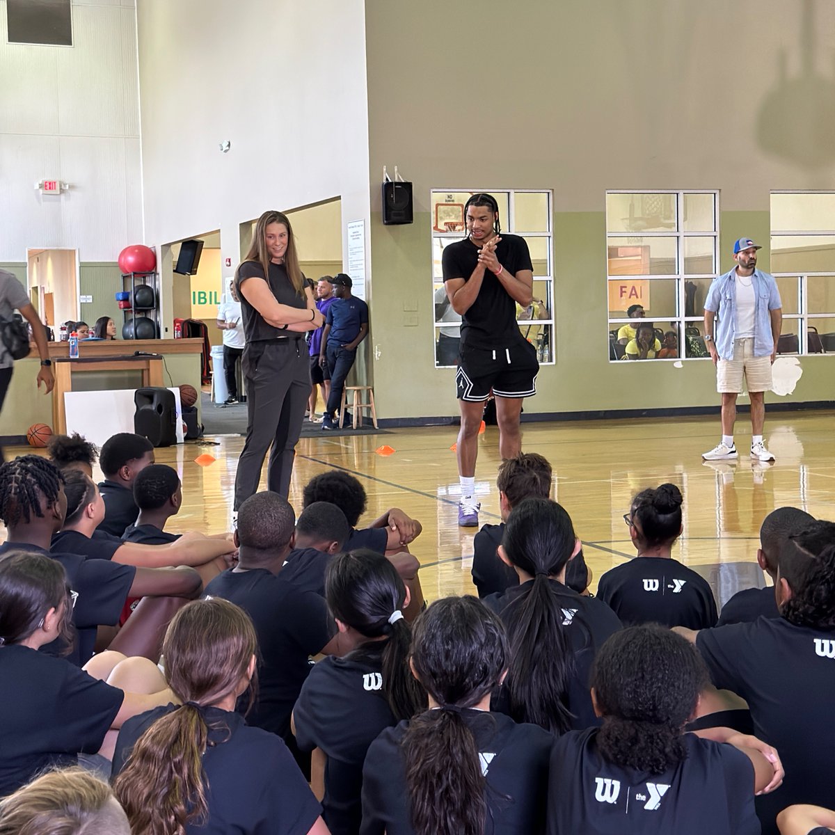 YCentralFlorida's tweet photo. Our South Orlando YMCA extends heartfelt gratitude to @WilsonSportingG and @JettHoward5 for their donation of $10,000 in funds to Enable Access to Play for our Orlando youth. 🏀

Together, we're creating a better community for all! 💙 

@OrlandoMagic 
@ymca https://t.co/qCr3ZV7f7Z